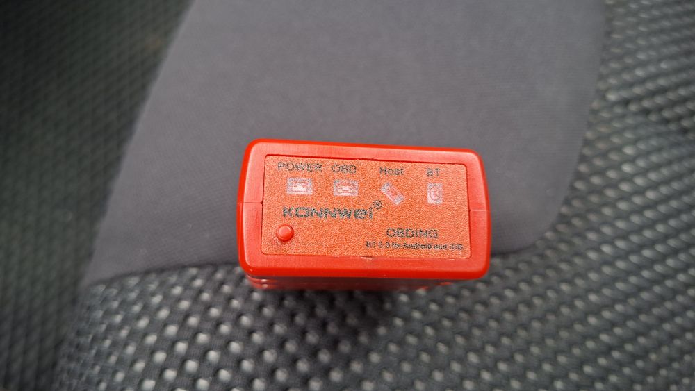 Якісний Bluetooth OBD ELM - KONNWEI