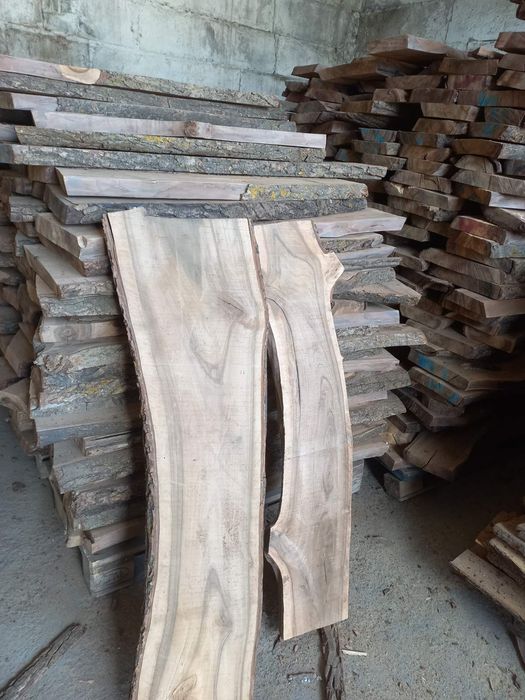 Продам доску Горіх