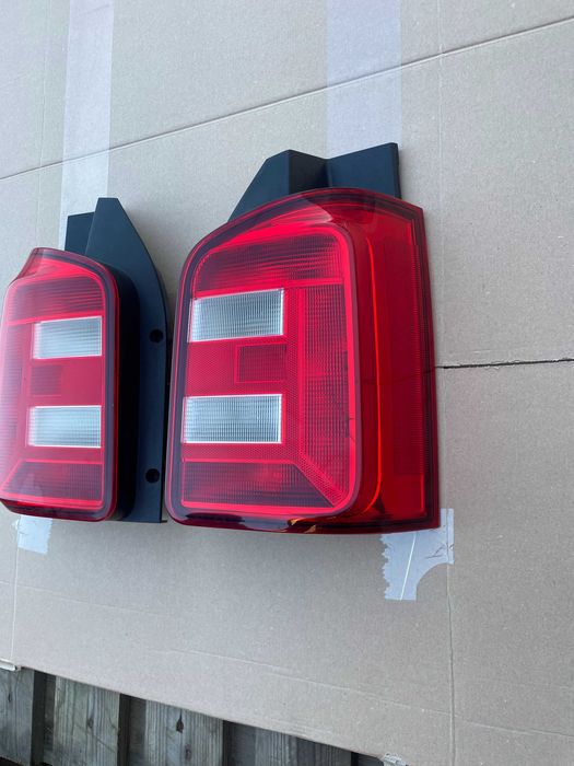 Lampa tylna prawa lewa VW T6 Transporter oryginalna