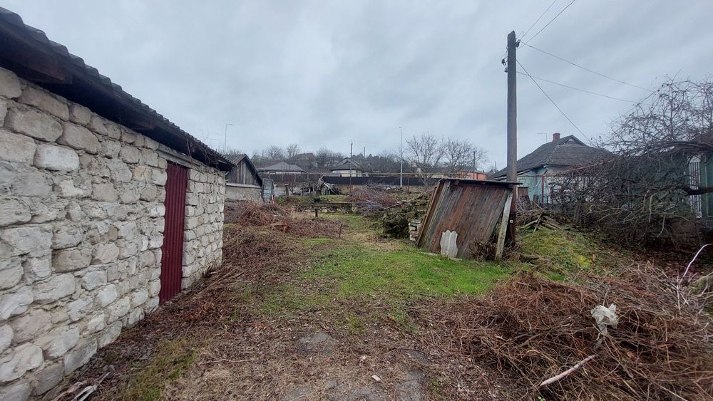 Продам 8 соток. Вул.І.Франка,26.