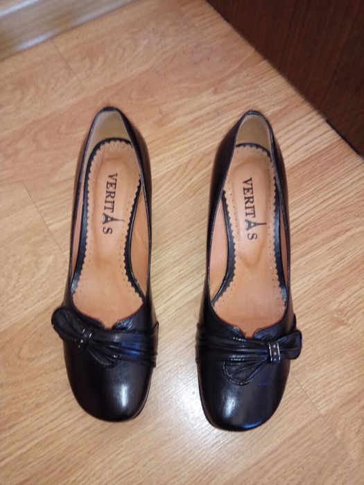 Туфли  женские..