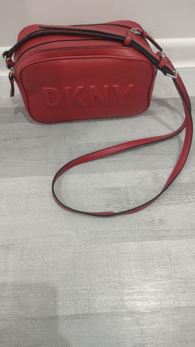 Torebka DKNY czerwona
