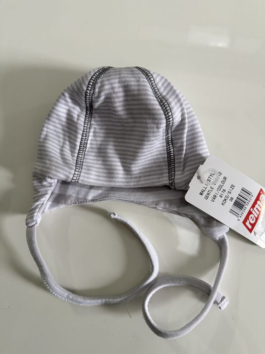Продам шапочку Reima, нова