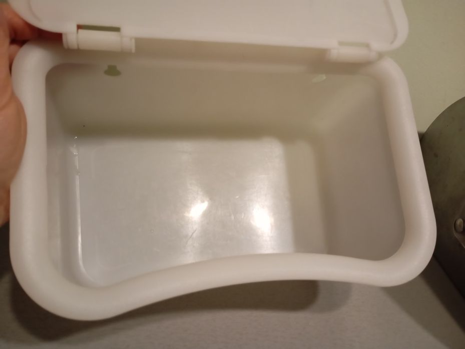 Caixa branca IKEA