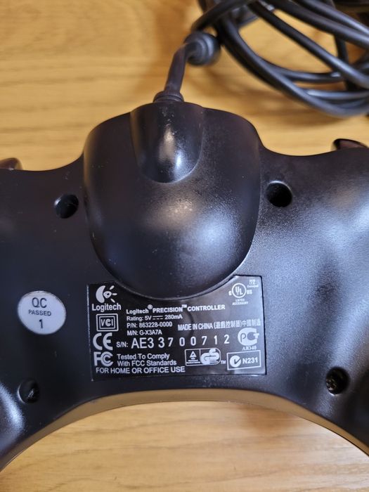 Kontroler Pad Logitech do Xbox Classic