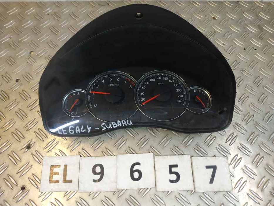 Subaru Legacy 4 03-08 панель приладів  EL9657 85013AG690