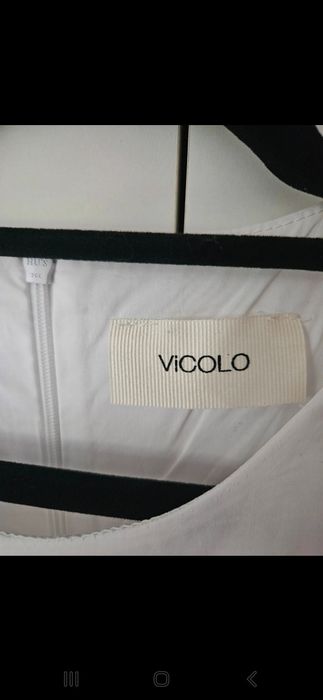 Biała sukienka Vicolo