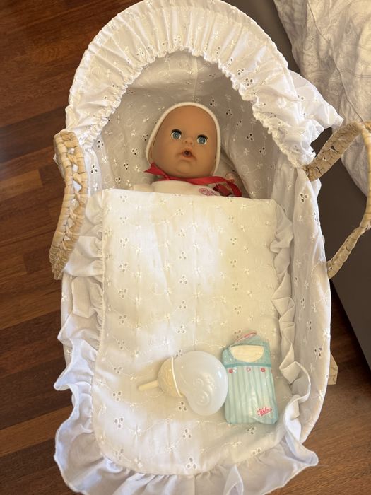 Колиска для кукли , англія