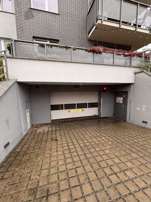 Miejsce postojowe w hali garażowej Gdynia Ul. Janka Bryla 23