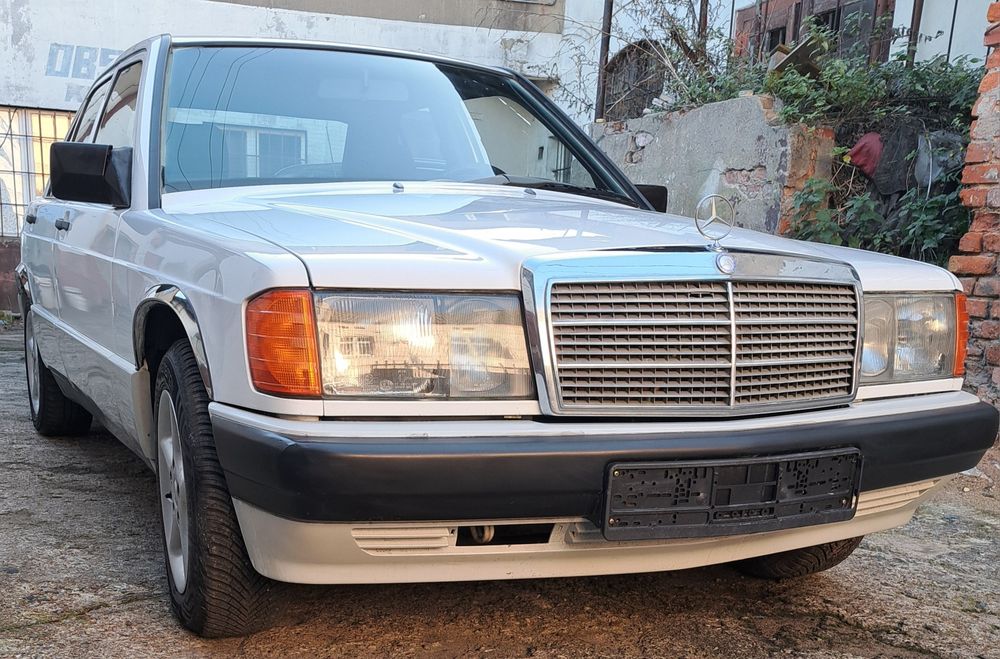 Mercedes-Benz Seria 190