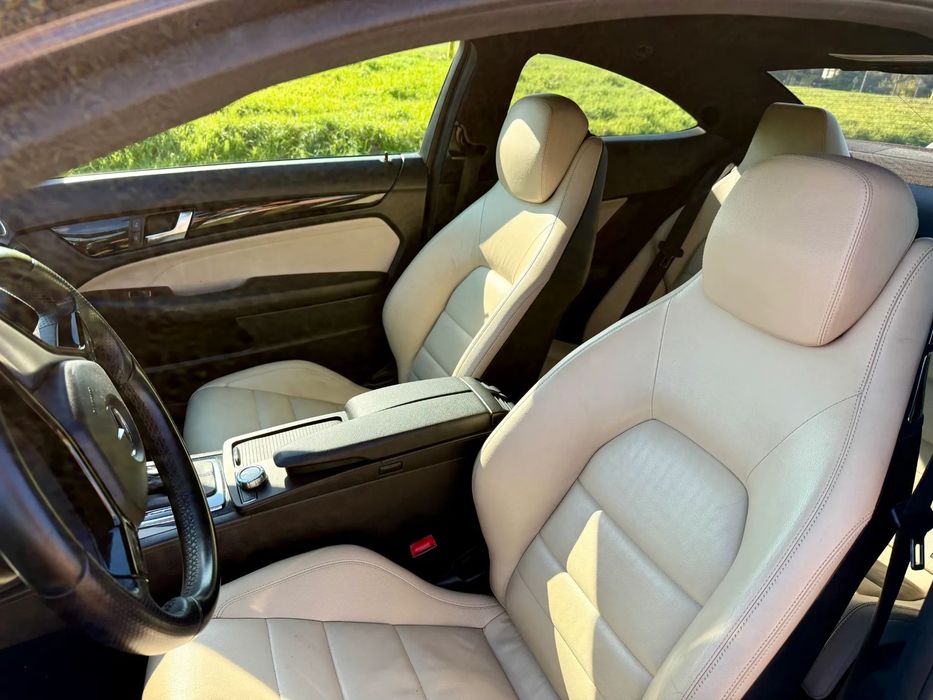 Mercedes-Benz Klasa C Mercedes Benz W204 Coupe C220