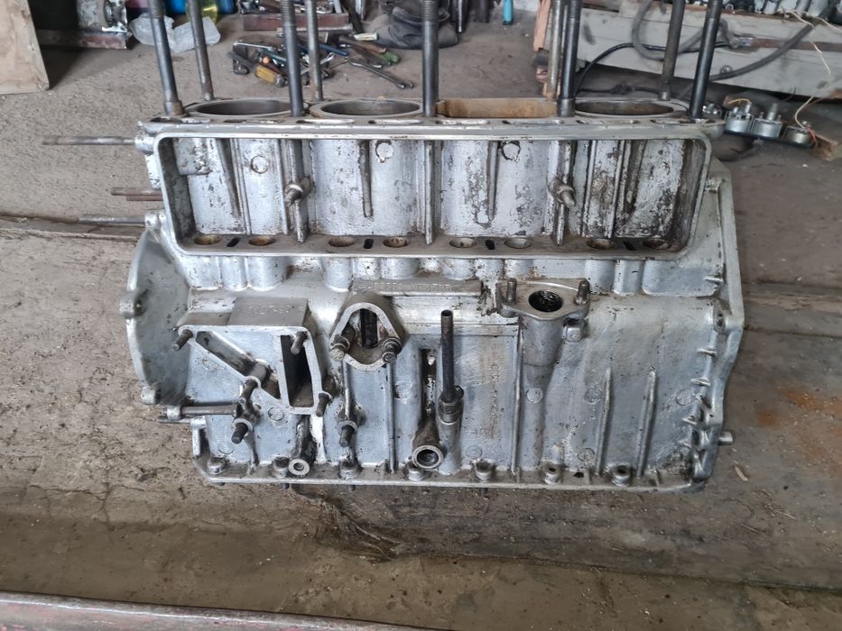 Продам блок двигуна  УМЗ 417 ЗМЗ 402