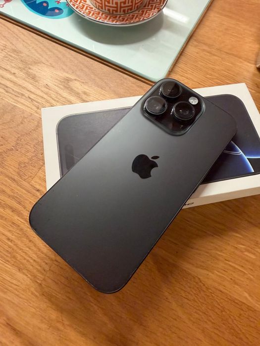 Iphone 16 pro, 128 gb, 92 % kondycja baterii.