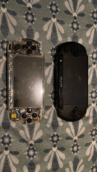 PSP 2000 + PSP E1004