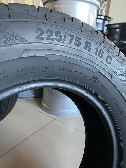 225/75/16c Continental 225/75R16C літня резина шини колеса автошини