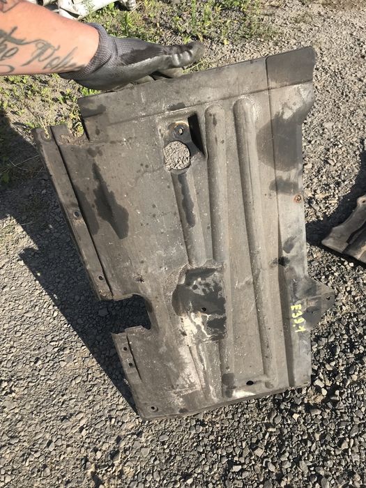 Захист дна BMW E39 защита днища дніща БМВ під вебасто або без