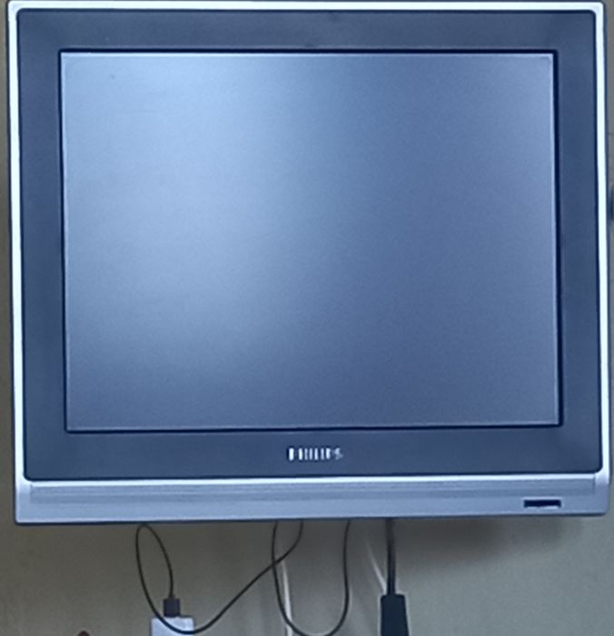 Телевизор  PHILIPS.