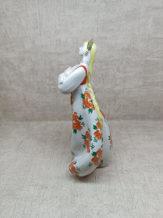 Kijów, porcelanowa figurka „Taniec rosyjski”