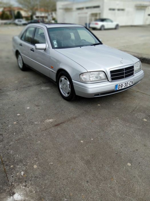 Mercedes w 2o2 clássico.