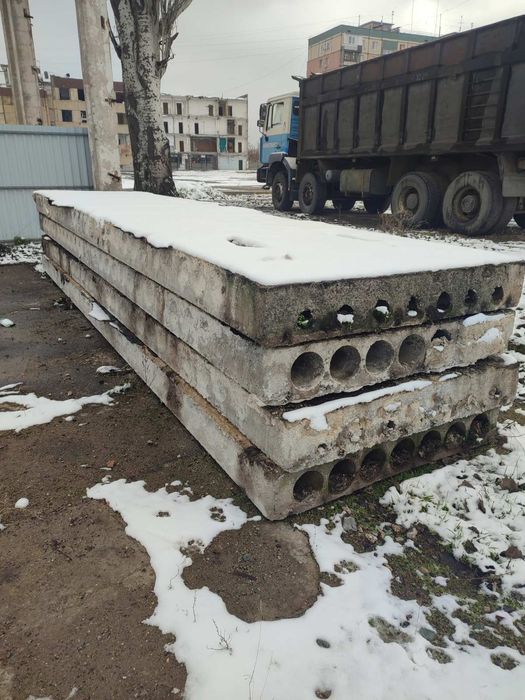 Плиты перекрытия  кирпич белый