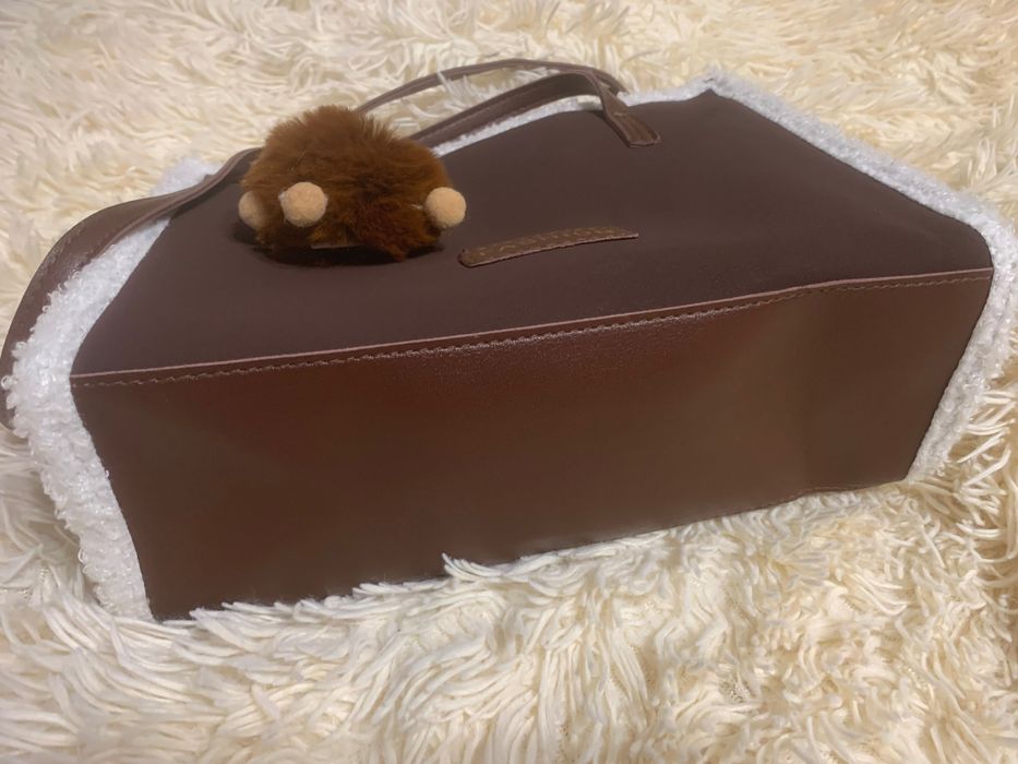 Актуальна сумочка з хутром