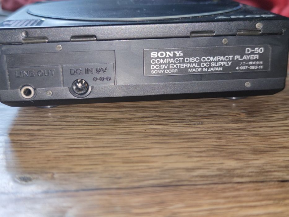 CD compact sony  PLAYER digital 

COMPACT disc

DIGITAL

DIGITAL AUDIO