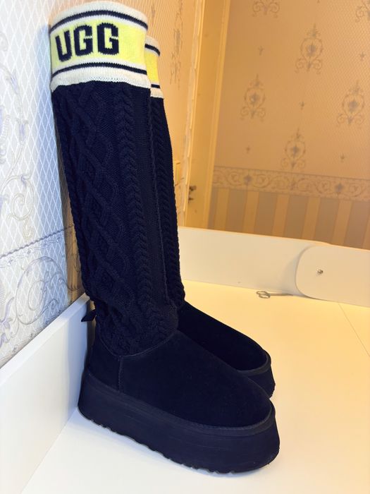 Жіночі зимові ботфорти Угги UGG Sweater Letter Boots Black