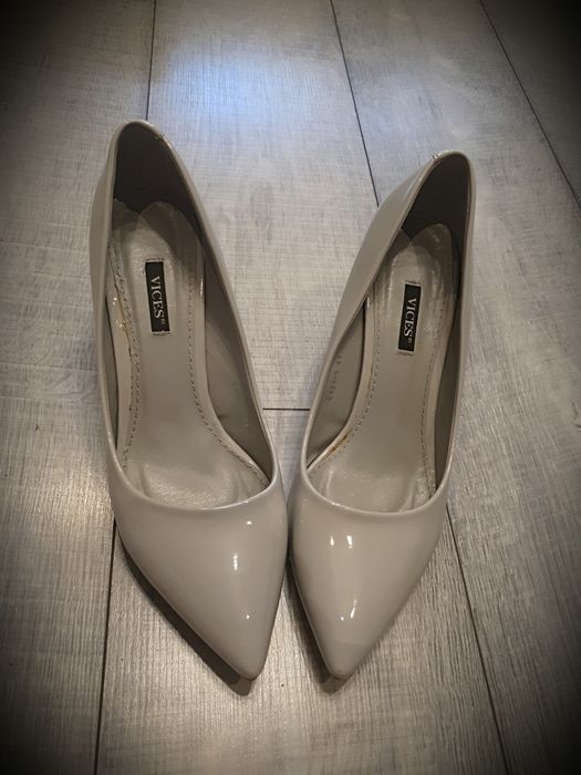 Szpilki lakierkowane roz.41