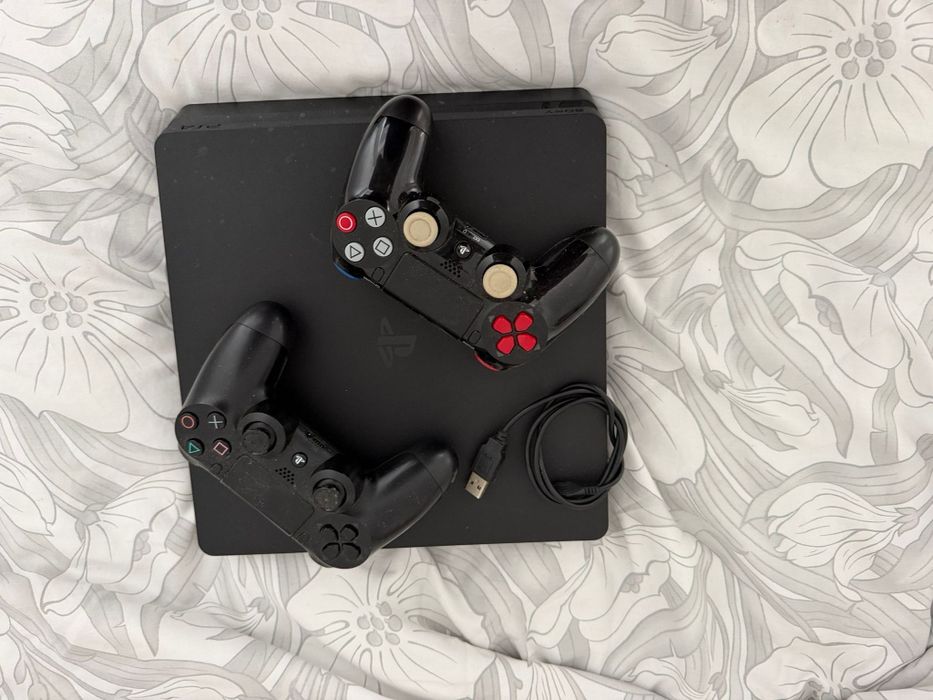 Playstation 4 Slim 1tb