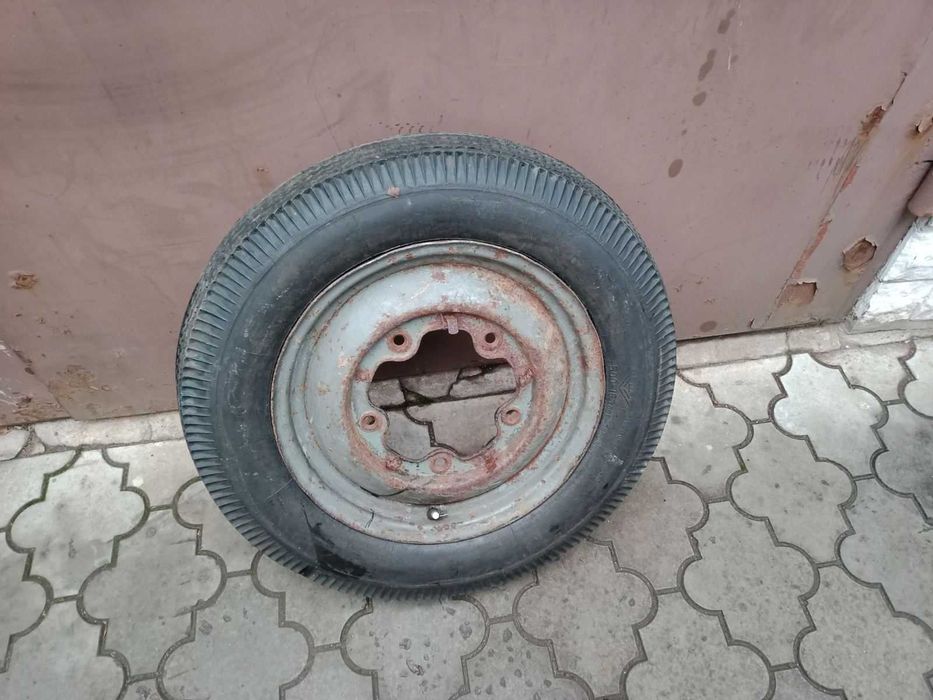 Колесо в сборе на Москвич 401 5.00х16