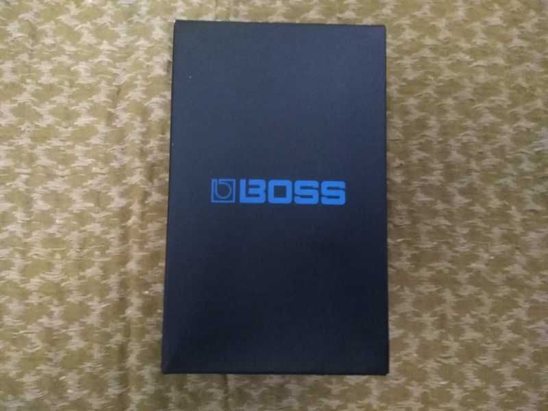 Reservado Pedal Boss RV-6 Reverb (Como novo)