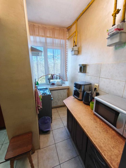 Продаж 2-к. квартири з ремонтом 35.5/29.5/6м² м.Винники 46999$