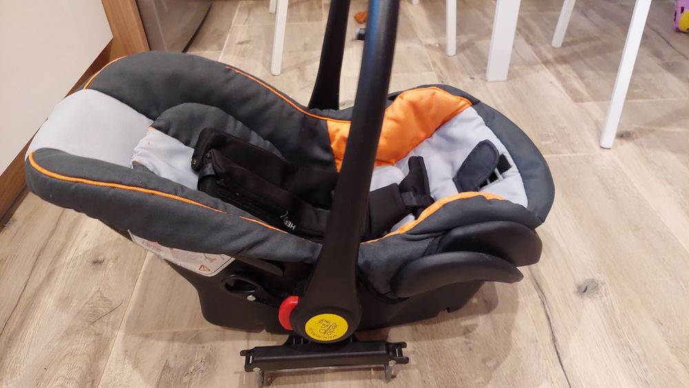 Fotelik nosidełko od 0 do 9kg