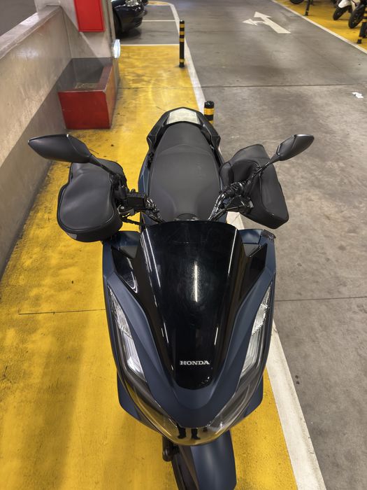 Vendo Moto pcx ano 2024 único dono