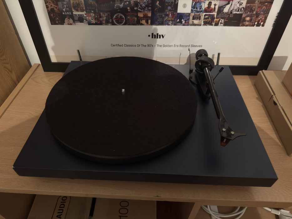 Project Debut Carbon Evo