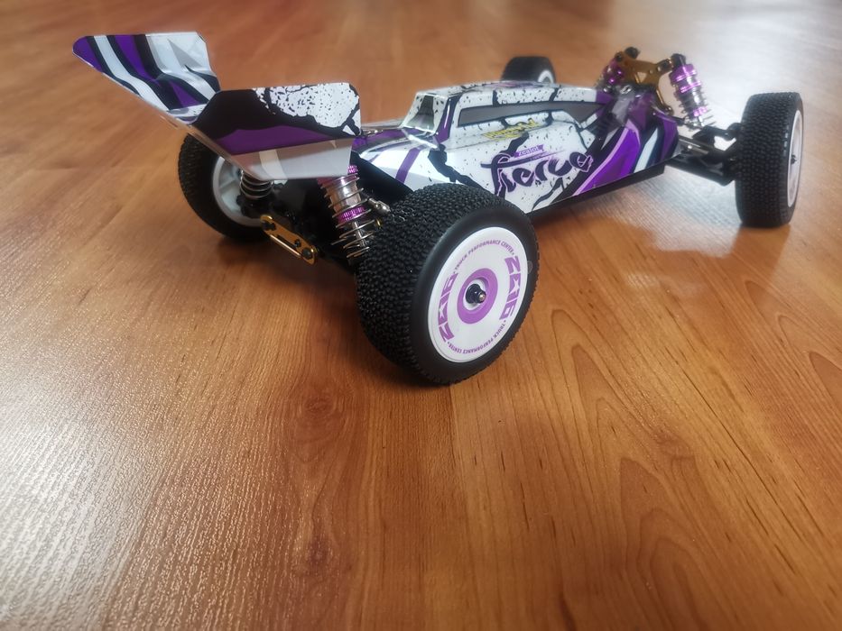 Carro RC Buggy XK Wltoys 124019 Li-po 4x4