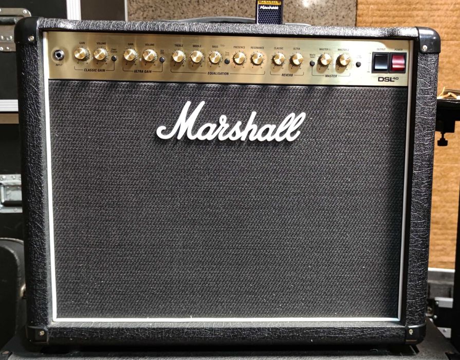 Pedais, Marshall, Coluna V30, In-Ear/Guitar Wireless System, Pedaleira