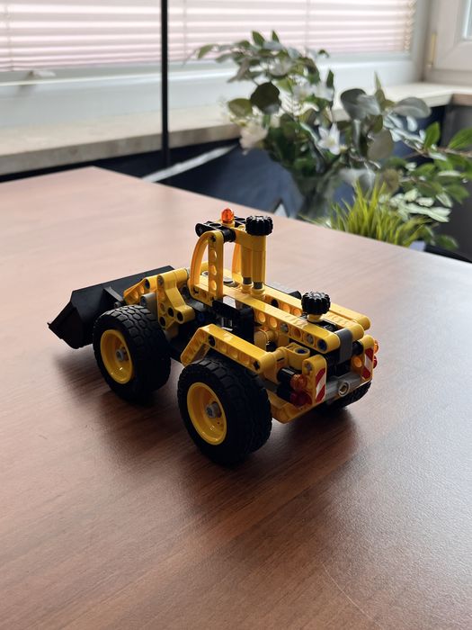 Lego technic 42023