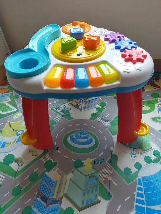 Mesa de atividades bebé