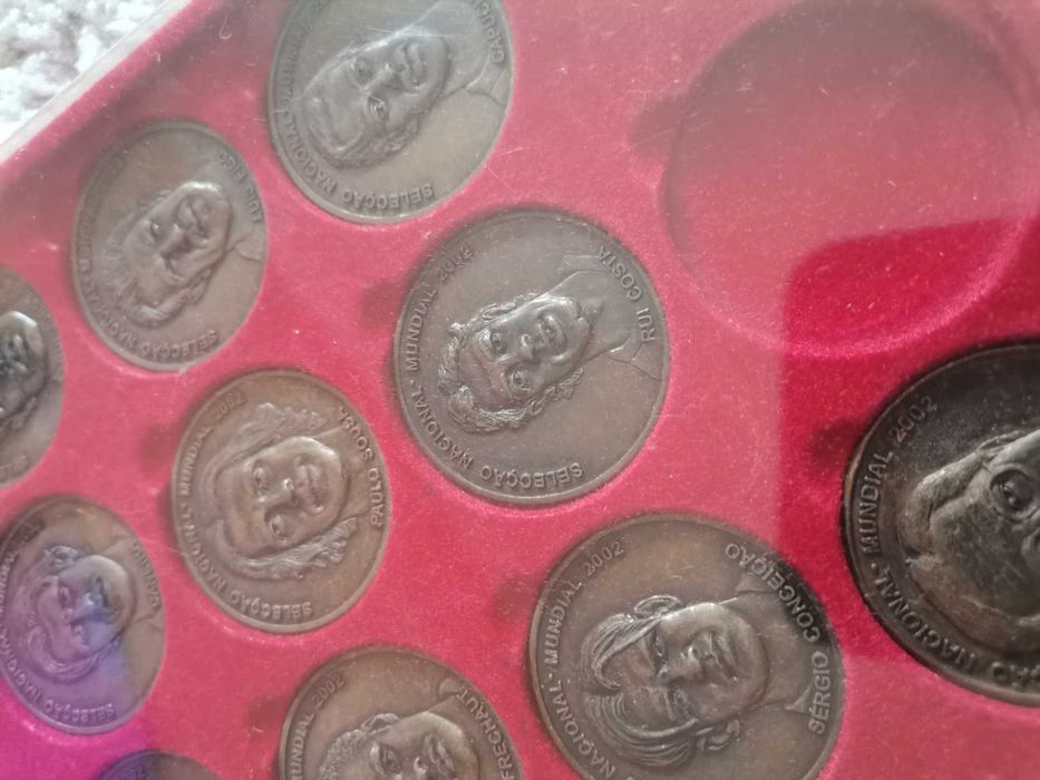 Medalhas jogadores Selecção Portuguesa 2002