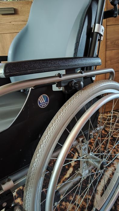 Wózek inwalidzki Vermeiren V300 30° Komfort
