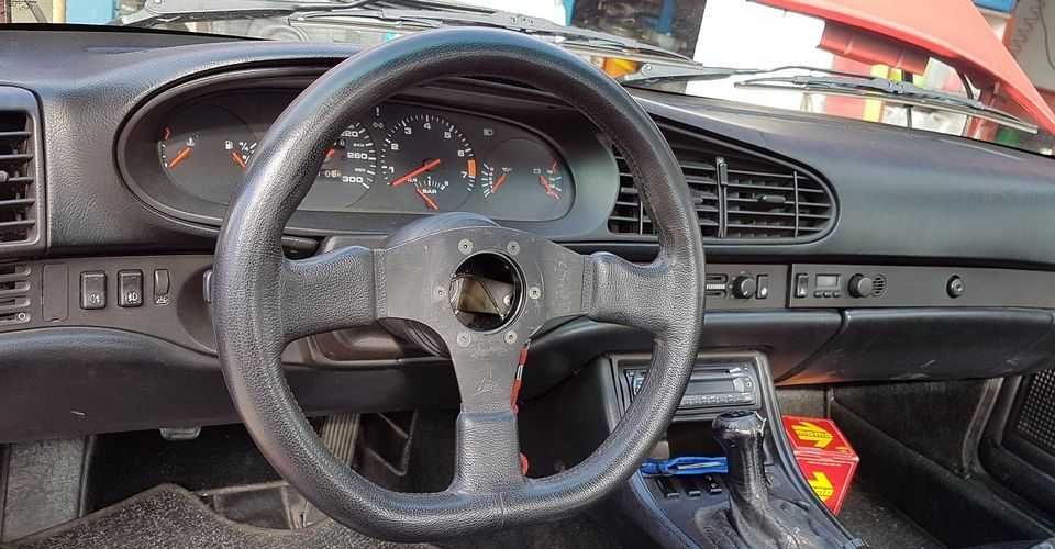 Cubo Momo Porsche 911 e 944