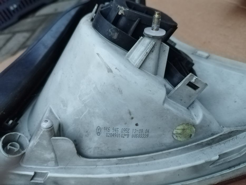 Vw Golf V 5 lampy tył komplet prawa lewa