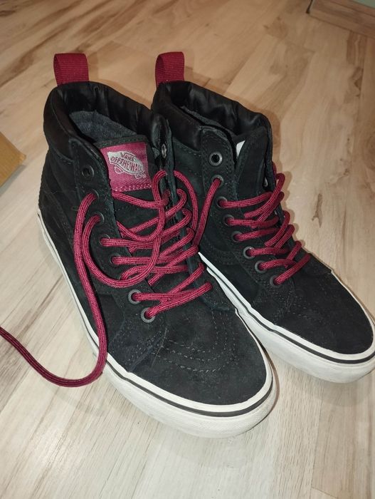 BuButy Vans SK8-Hi MTE (MTE) czarne bordowe black/beet red
Black/