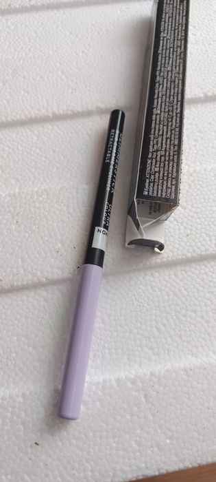 New. Kredka do oczu opalizująca LilacVeil Avon