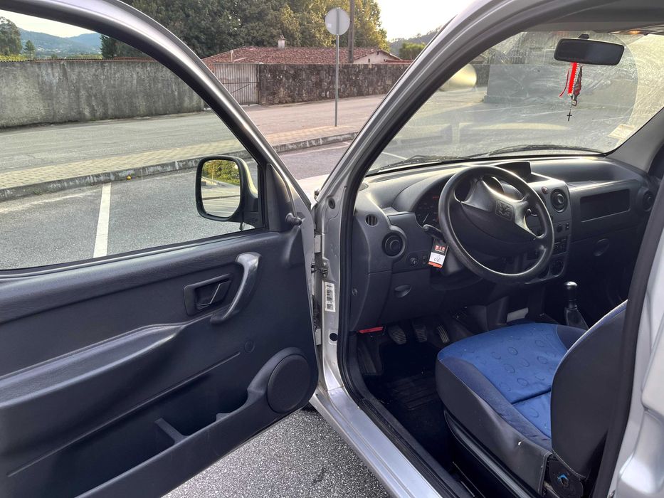 Peugeot Partner 2.0 HDI