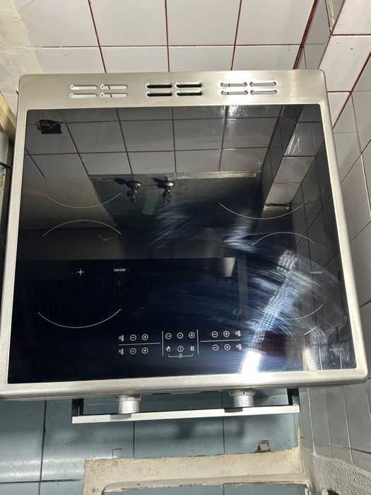 Placa de Indução com Forno - Nova e Nunca Utilizada