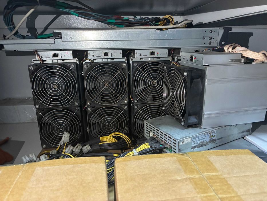 1150$ Майнер Bitmain Antminer SZ11 135Ksol  Наявність + Сервіс