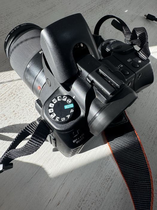 Фотоапарат  Sony Alpha DSLR-A200