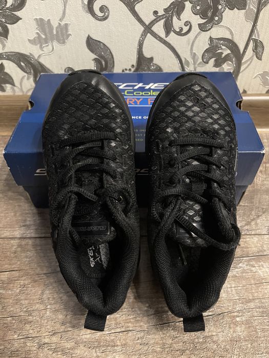 Продам дитячі кросівки Скечерс Skechers